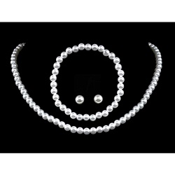 Style Plus - Strung Pearl Set